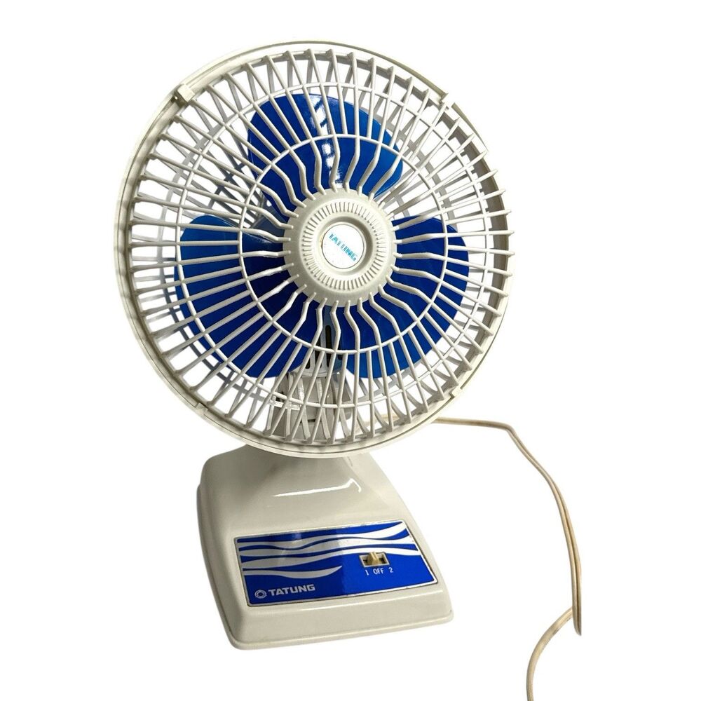 Vintage Tatung LE-6YW 6” Personal Portable Desk Fan Blue Blades Tested Works
